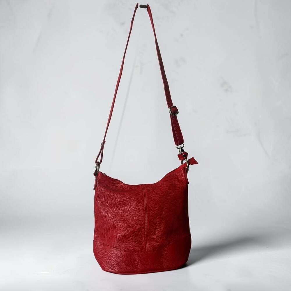 Caborazione Artigianale Red Pebbled Leather Made in Italy Crossbody Shoulder Bag